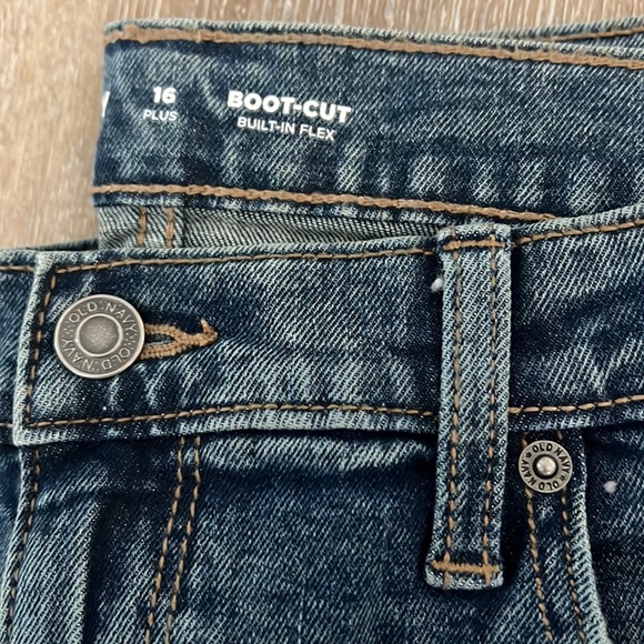 NWT old navy boot cut jeans - Picture 2 of 2